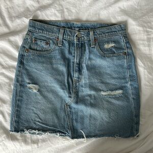 Levi's High Rise Deconstructed Denim Skirt